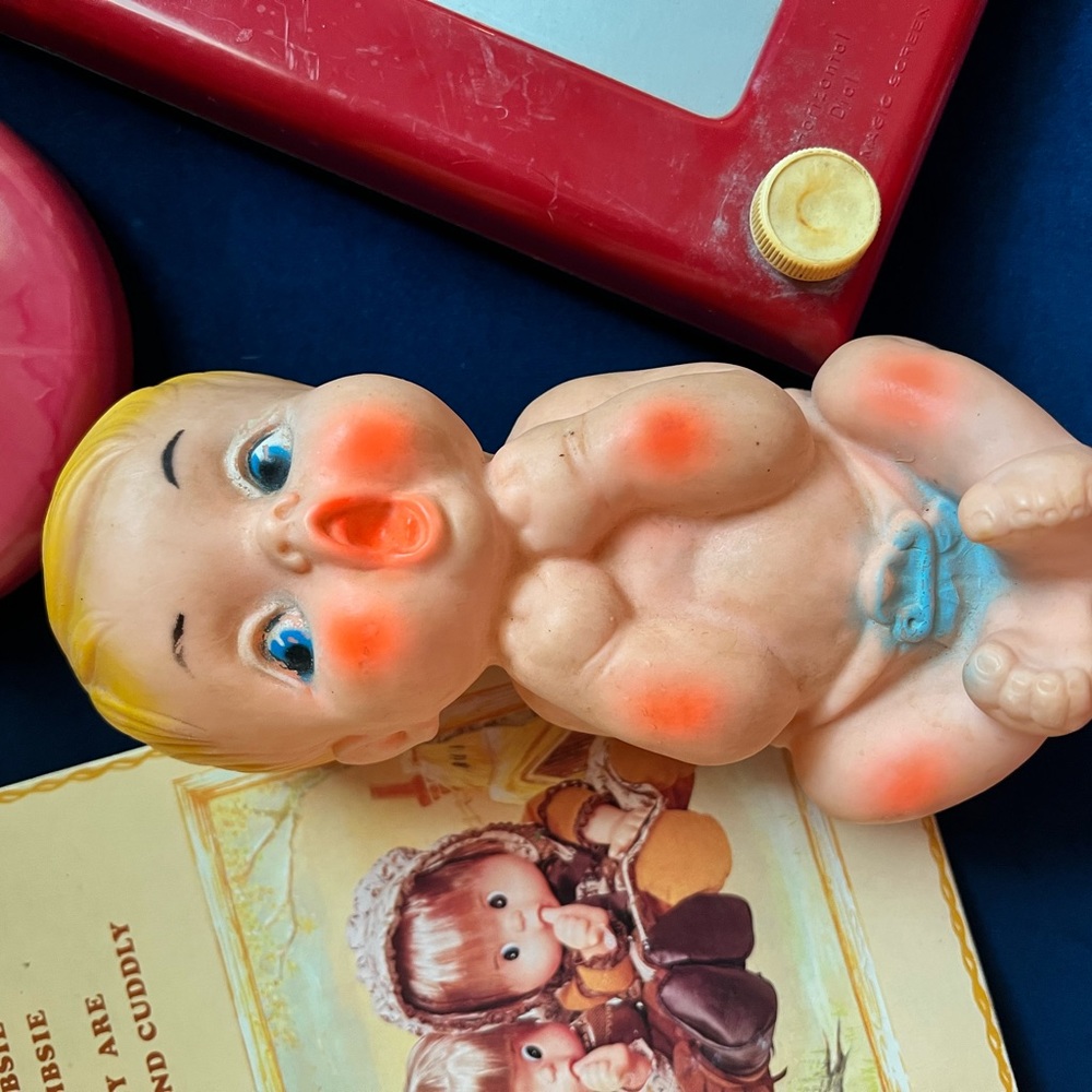 🔥VINTAGE TOY LOT NIB LITTLE THUMBSIE DOLL 1950’s BABY DOLL 2 ETCH-A-SKETCHES - Picture 3 of 8